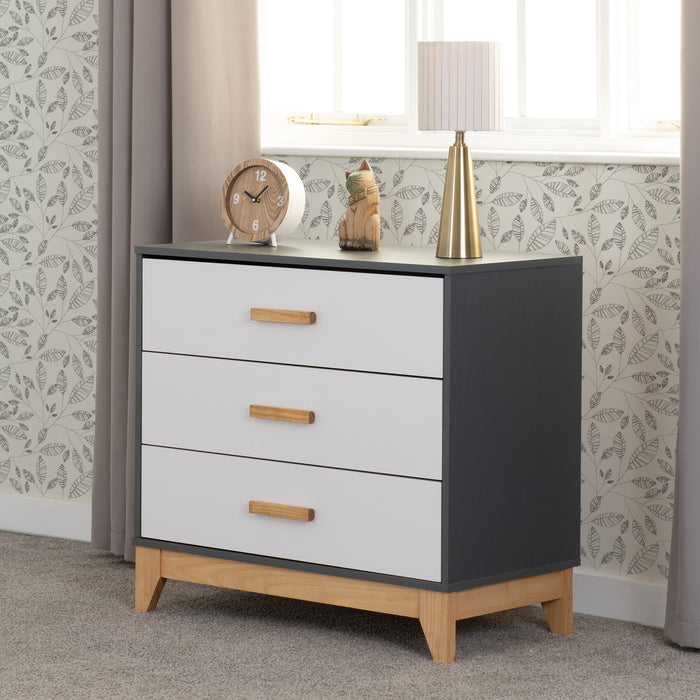 Cleveland 3 Drawer Chest