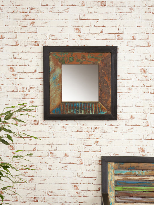 Urban Chic Mirror small (Hangs landscape or portrait)