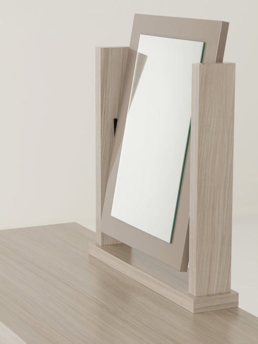 Nevada 4 Drawer Dressing Table Set - Oyster Gloss/Light Oak Effect Veneer