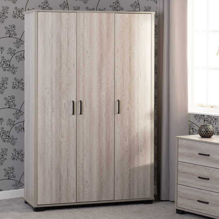 Oliver 3 Door Wardrobe - Light Oak Effect