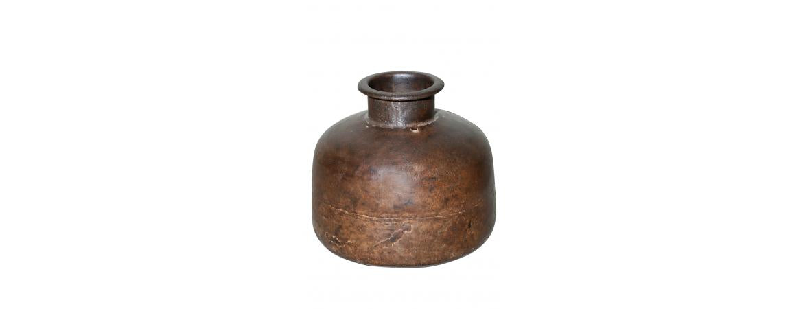 Assorted Original Iron Pot-Cheshire Furniture Outlet