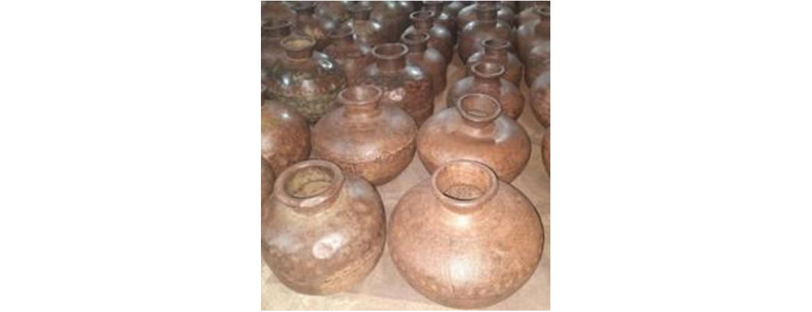 Assorted Original Iron Pot-Cheshire Furniture Outlet